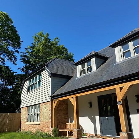 Flint House - Goodwood Events Bed and Breakfast Τσίτσεστερ Εξωτερικό φωτογραφία